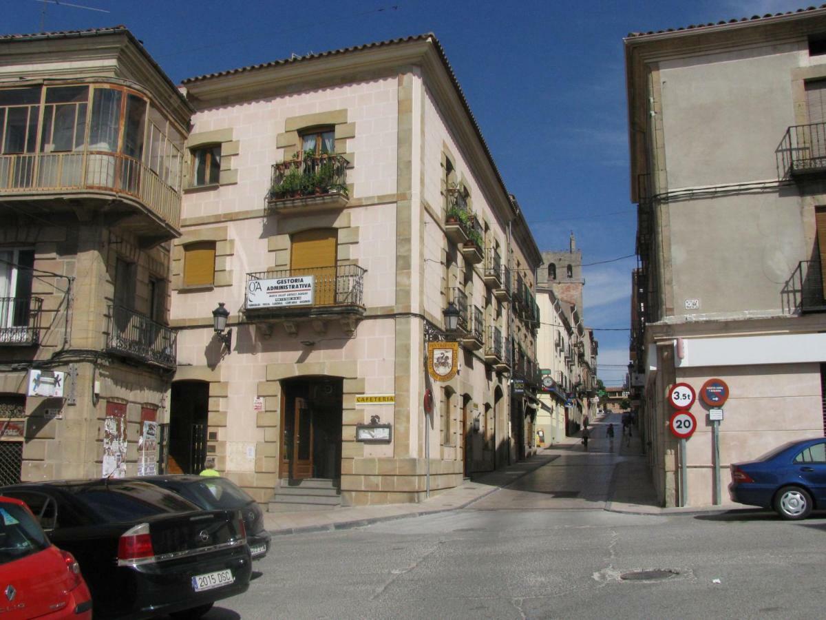 Apartamento Turistico Sigueenza Bagian luar foto