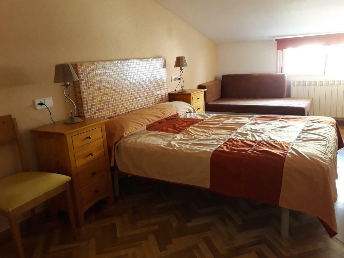 Apartamento Turistico Sigueenza Bagian luar foto